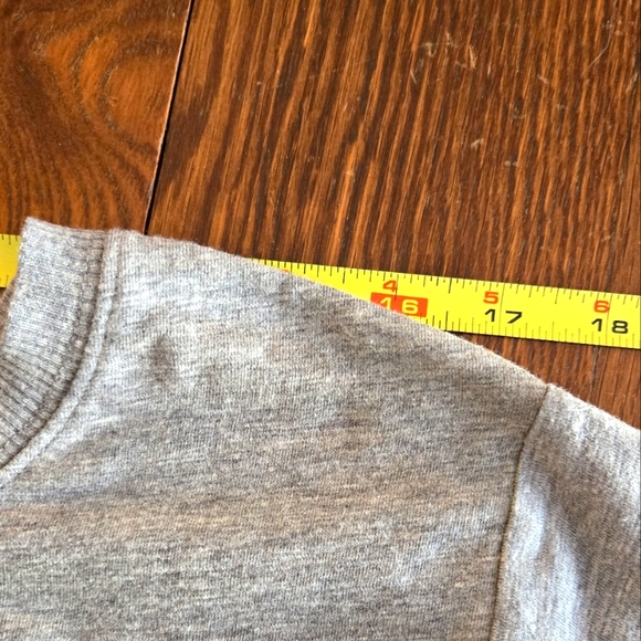 Torrid Gray Long Sleeve Graphic Tee 5X, NWOT - Picture 6 of 8